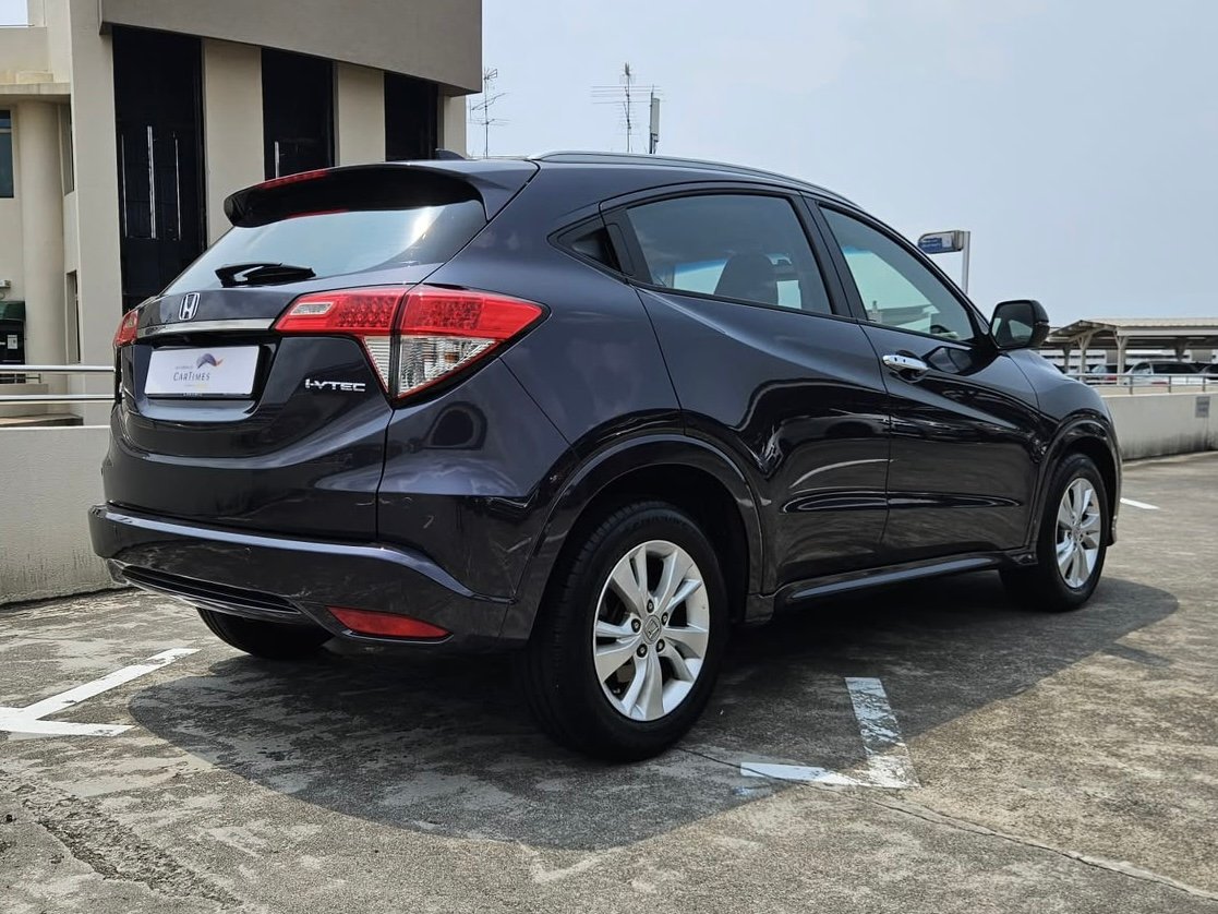 Honda HR-V 1.5 LX photo 2